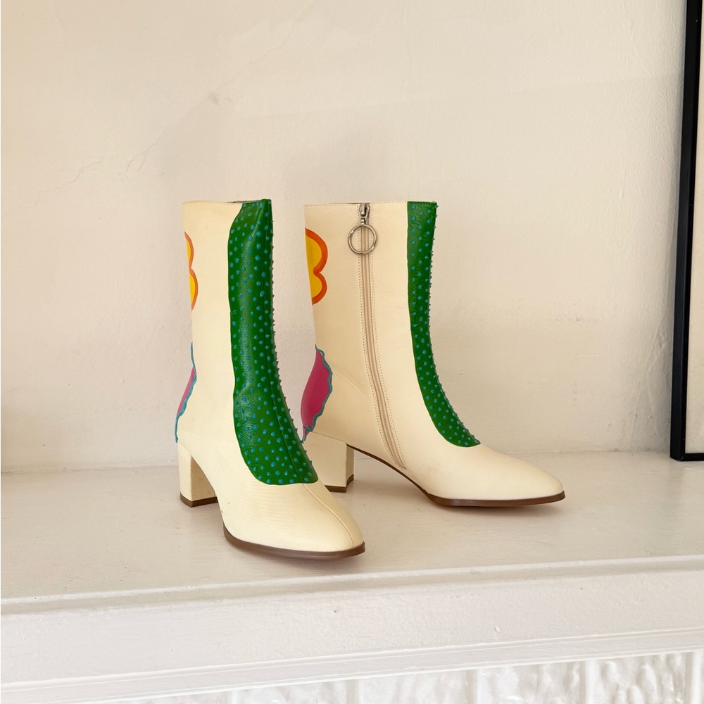 🐸 Zig Zag Goods hand-painted mod boots (8.5/9)